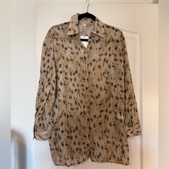 INDEFEIR Studios Cheeta Print Top. New with tags. So sleek! Must have for fall - Picture 4 of 7